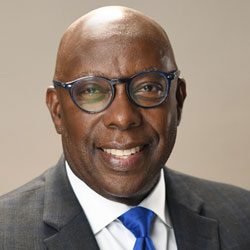 Melvin-Tennant-250 headshot of Melvin Tennant