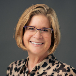 Linda Farmer, APR, CERA (photo)