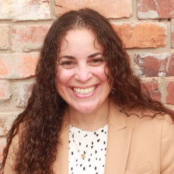 Natalia Flores, APR Natalia Flores, APR (photo)