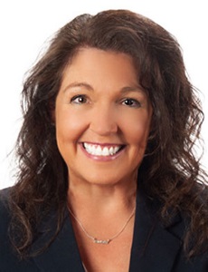 headshot of Janelle Guthriell